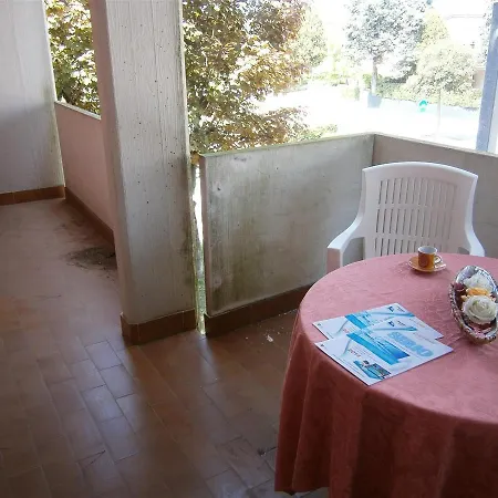 Apartamento Two-bedroom Near River 8